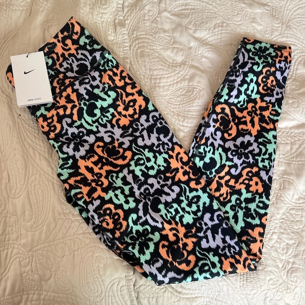 Nike Dri-FIT One DZ3085-811 Women's Mid-Rise Training Leggings Size Small